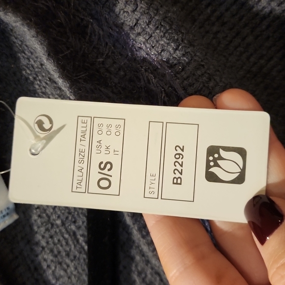 Jon and Anna gray Poncho. New with tags - Picture 7 of 9